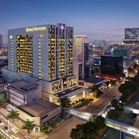 แกรนด์ เมอร์เคียว จาการ์ต้า ฮาร์โมนี โฮเต็ล Hotel จาการ์ตา ภายนอก รูปภาพ